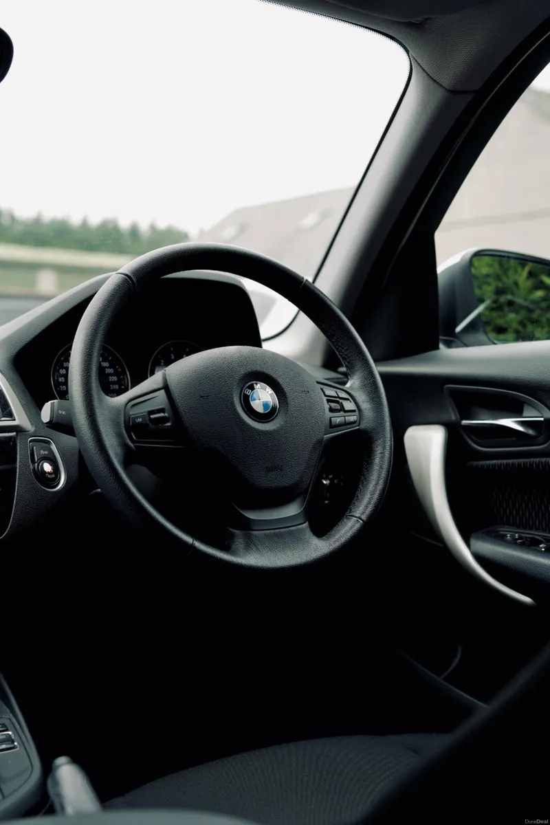 BMW 118i 2018 Sport with full history - Image 3