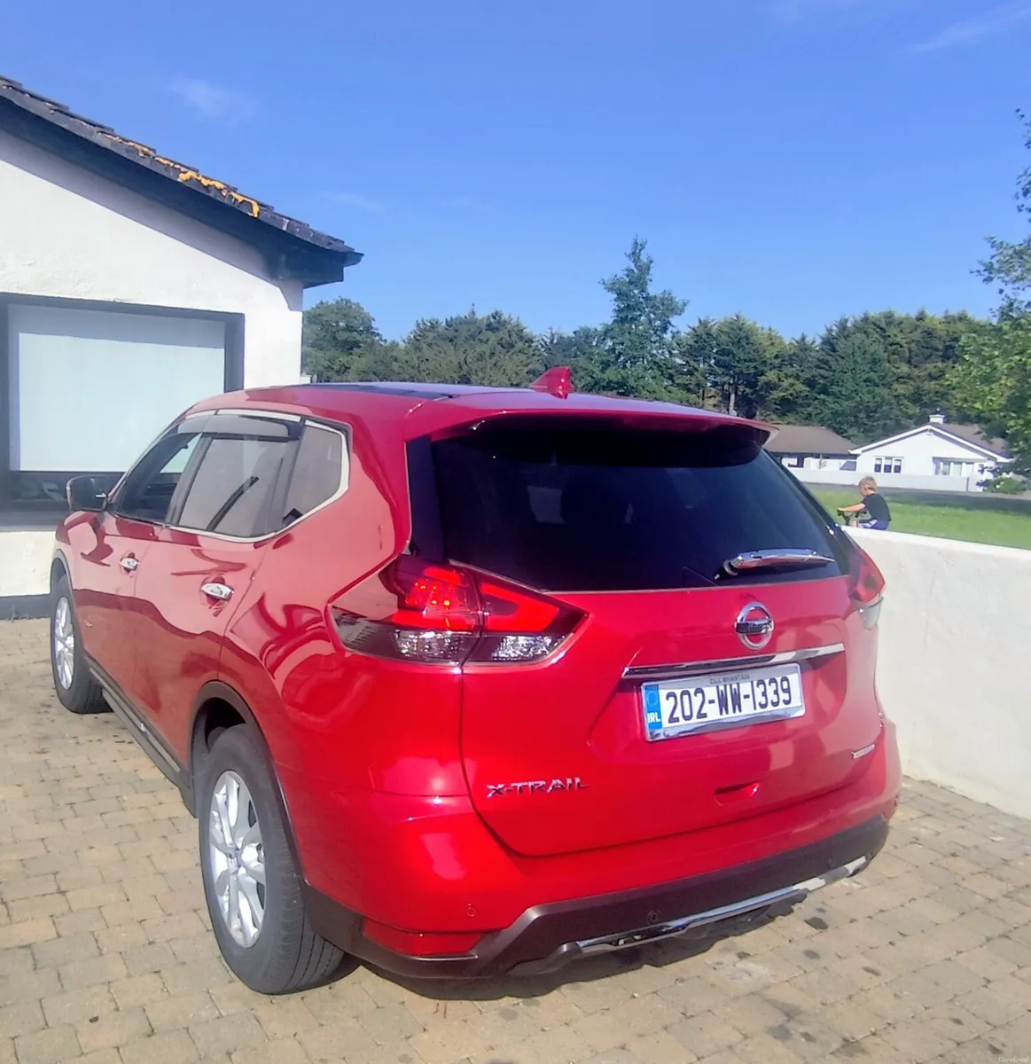 Nissan X trail hybrid electric low kms genuine - Image 2