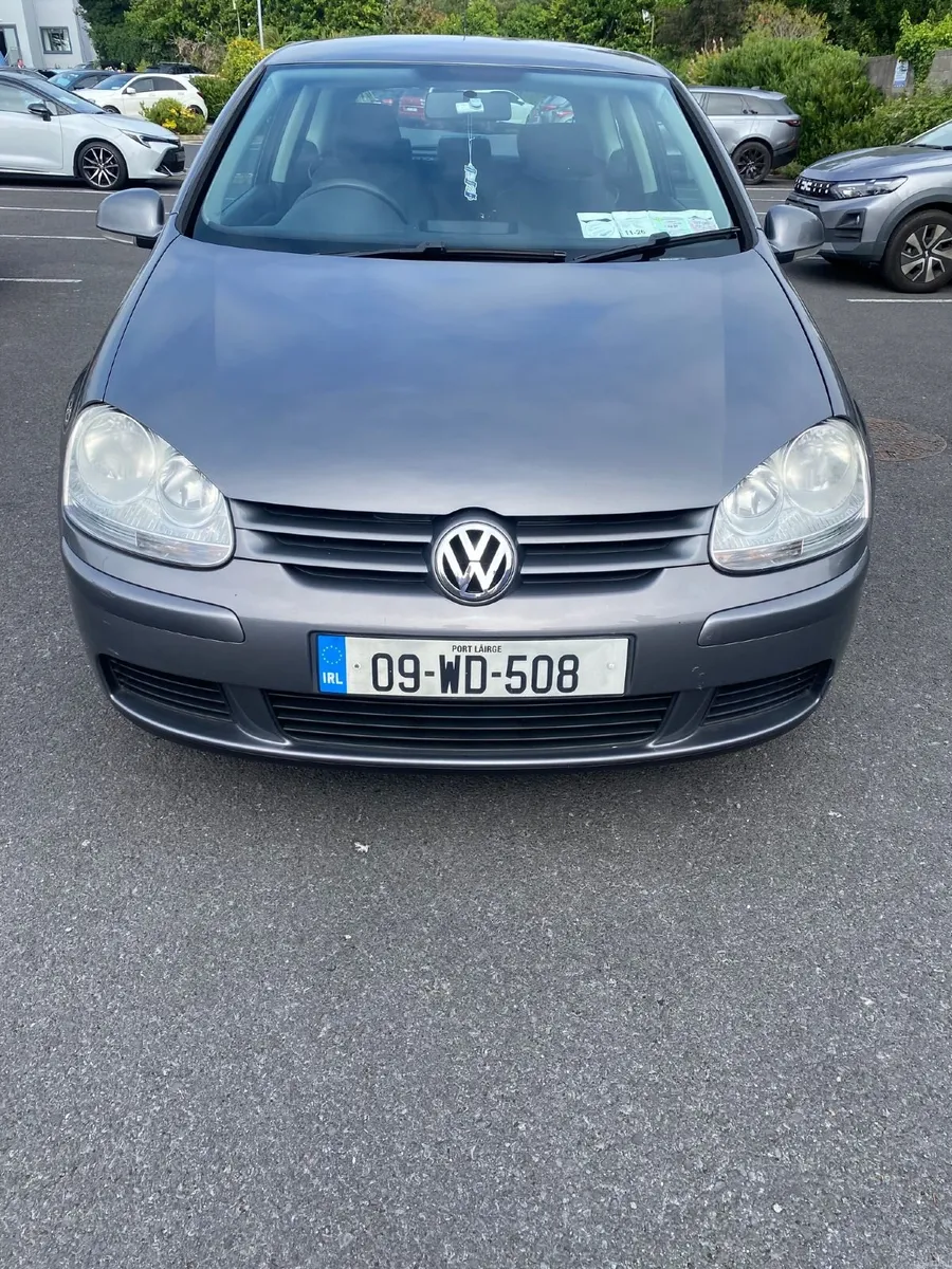 Volkswagen Golf 2009 - Image 1