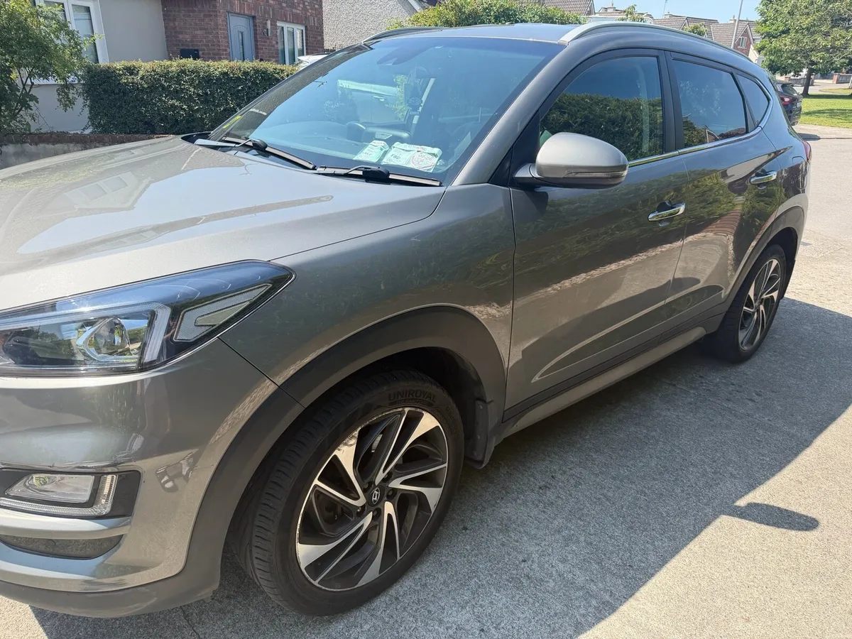 2019 Hyundai tuscon - Image 3