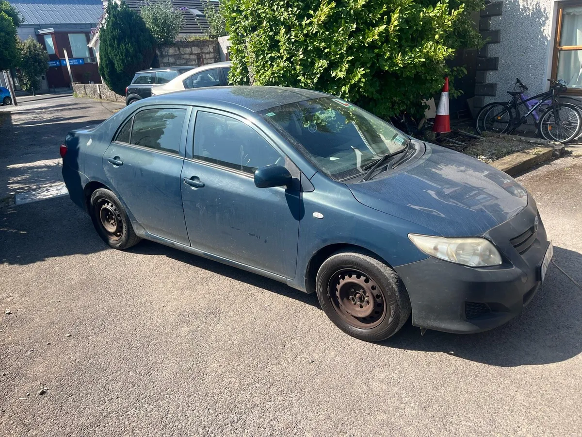 Toyota Corolla - Image 2