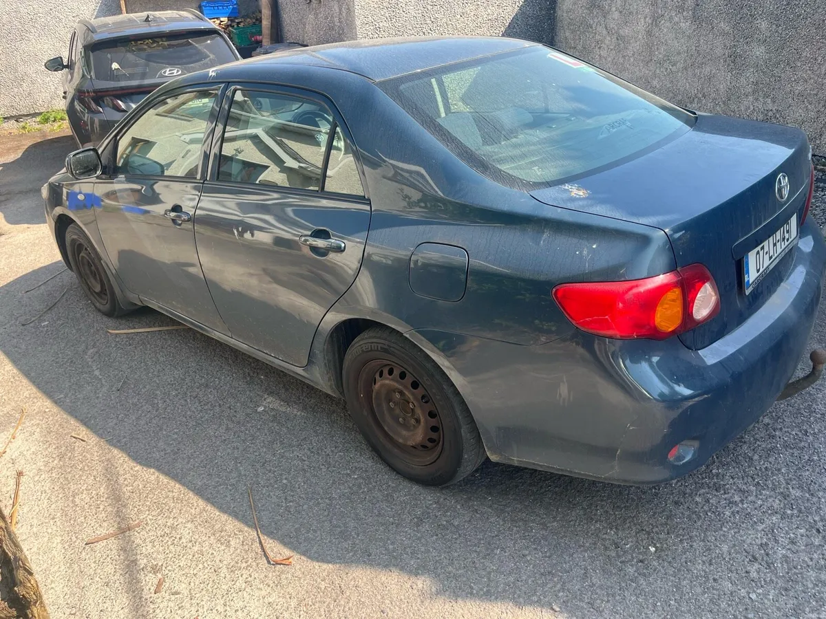 Toyota Corolla - Image 4