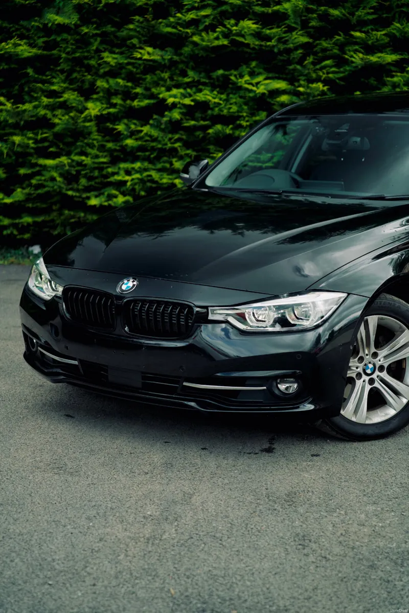 BMW 330E 2016 Sport-Full service history - Image 3