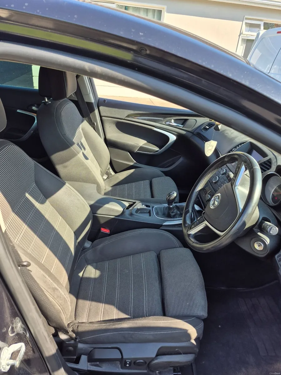 Vauxhall Insignia 2011 - Image 3