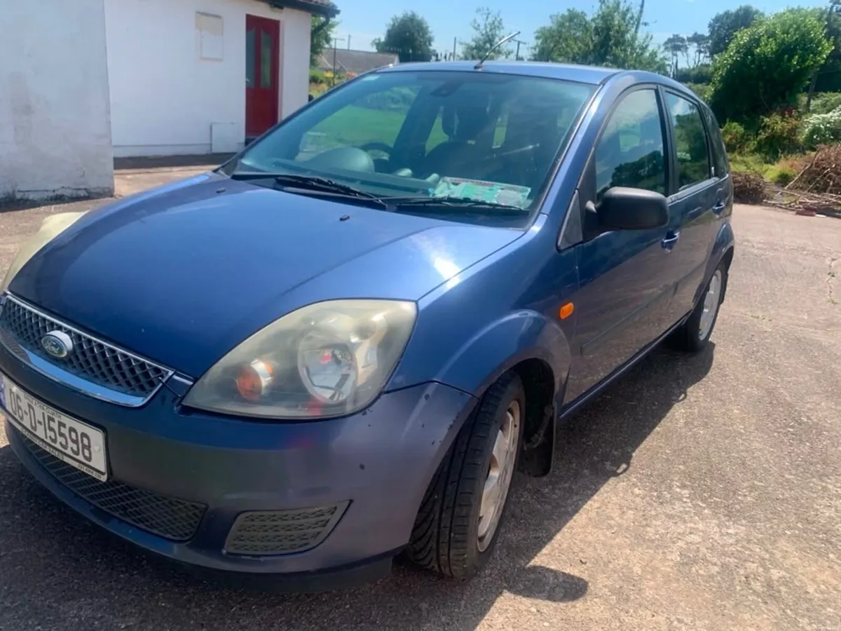 Automatic Ford Fiesta 2006 - Image 2