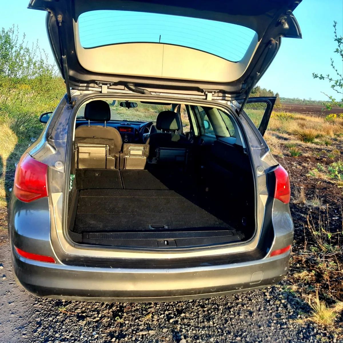 Vauxhall Astra Sports Tourer. CDTI - Image 6