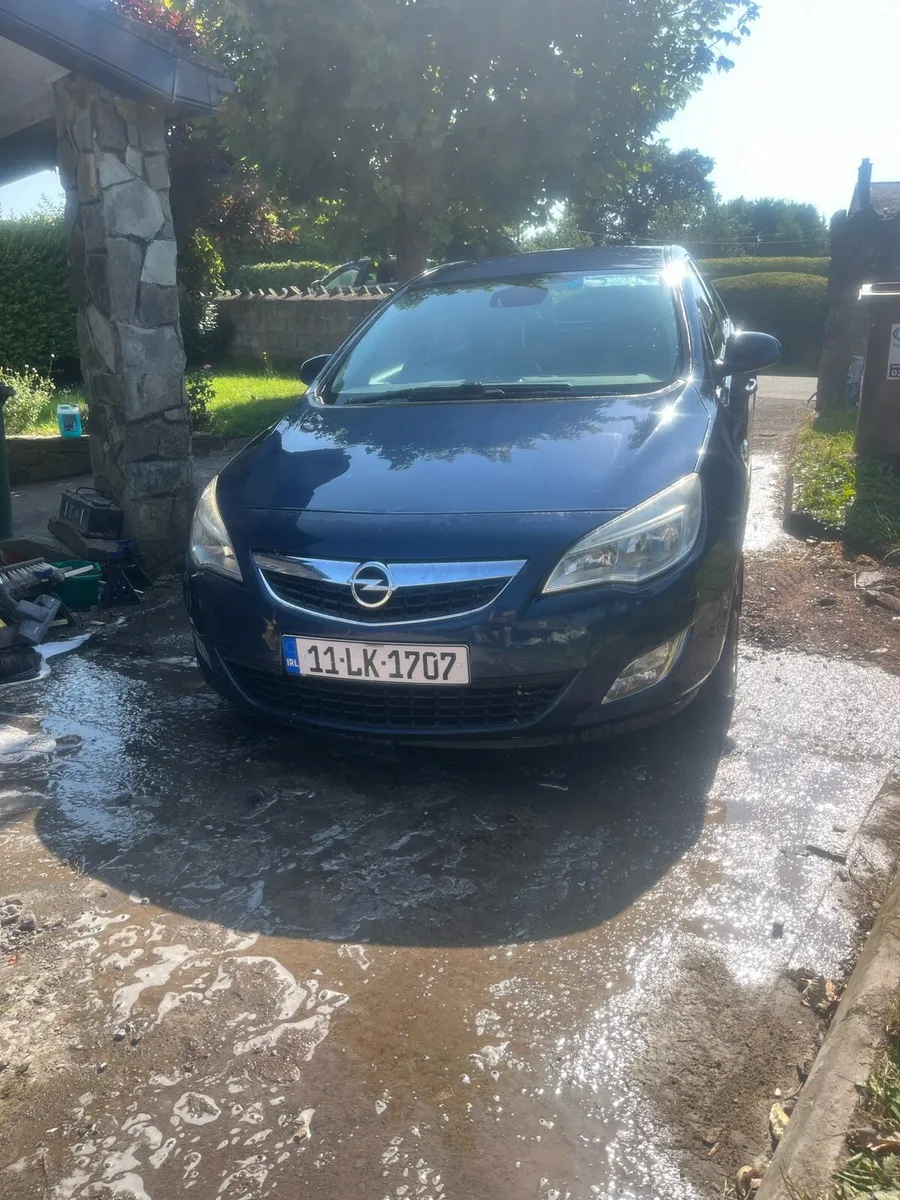 Opel Astra 1.3 cdti Ecoflex fresh tax + nct - Image 1