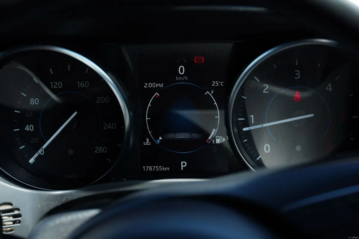 Jaguar F-Pace 2018 - Image 5