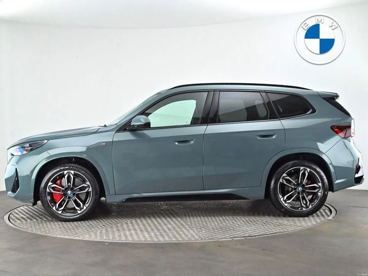 BMW iX1 eDrive20 M Sport - Image 3