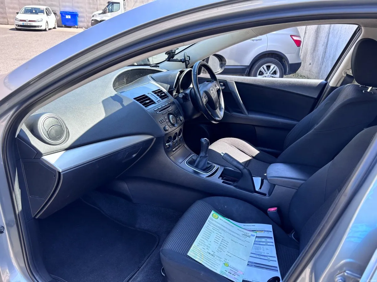 Mazda 3 - Image 3