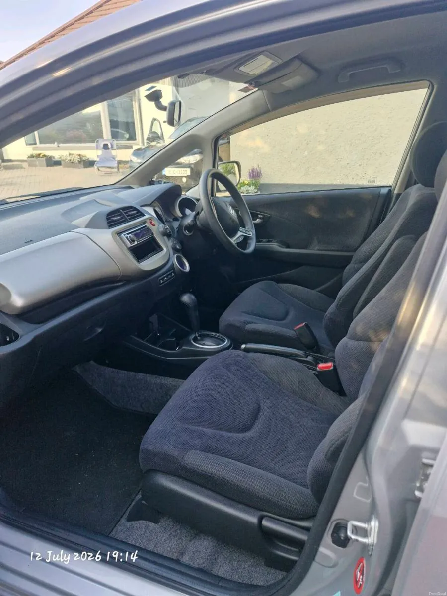 Honda Fit Petrol Hybrid - Image 4