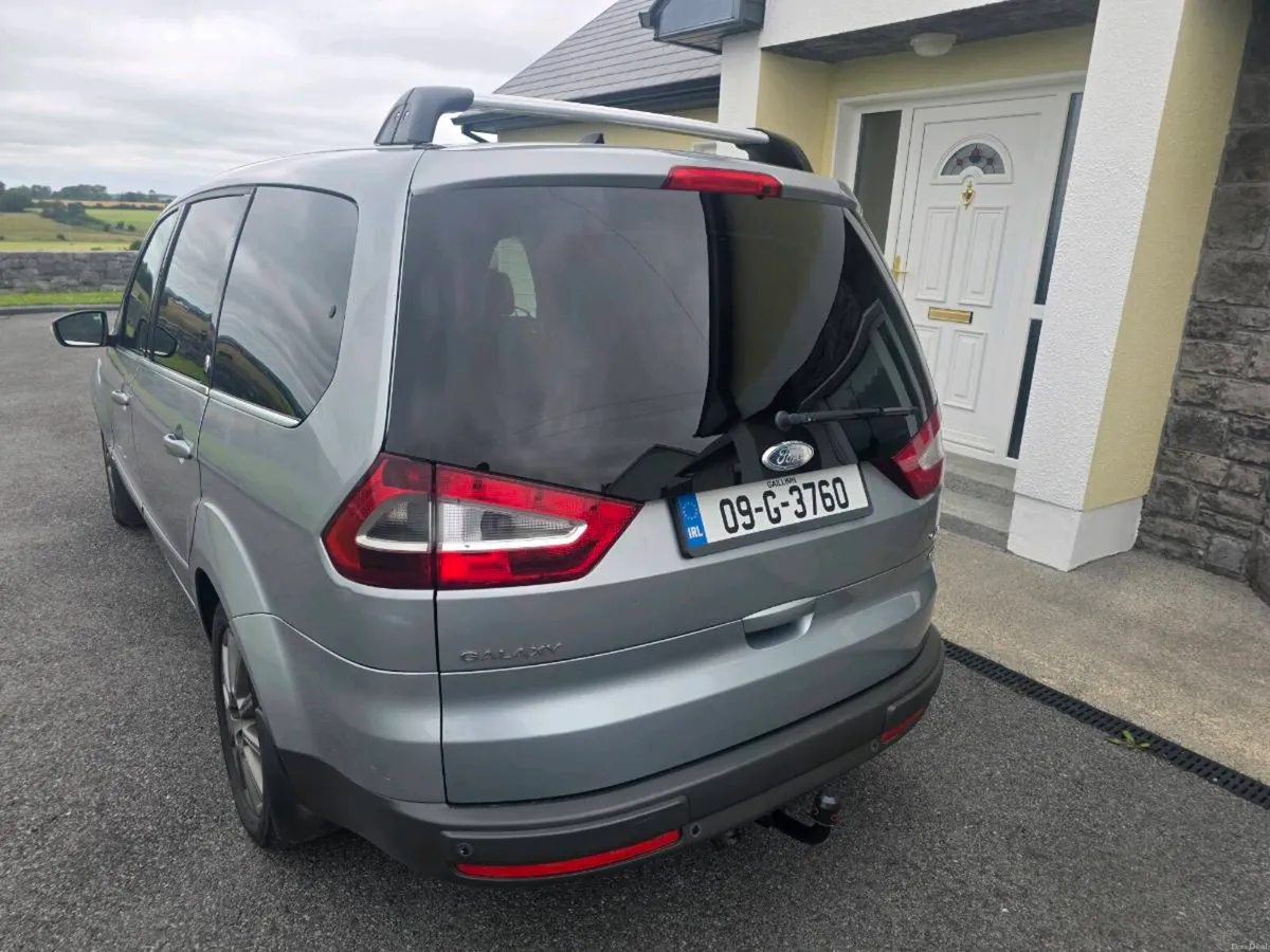09 Ford Galaxy Ghia model - Image 3