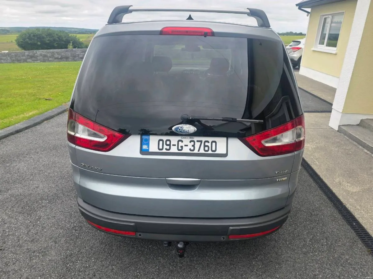 09 Ford Galaxy Ghia model - Image 5