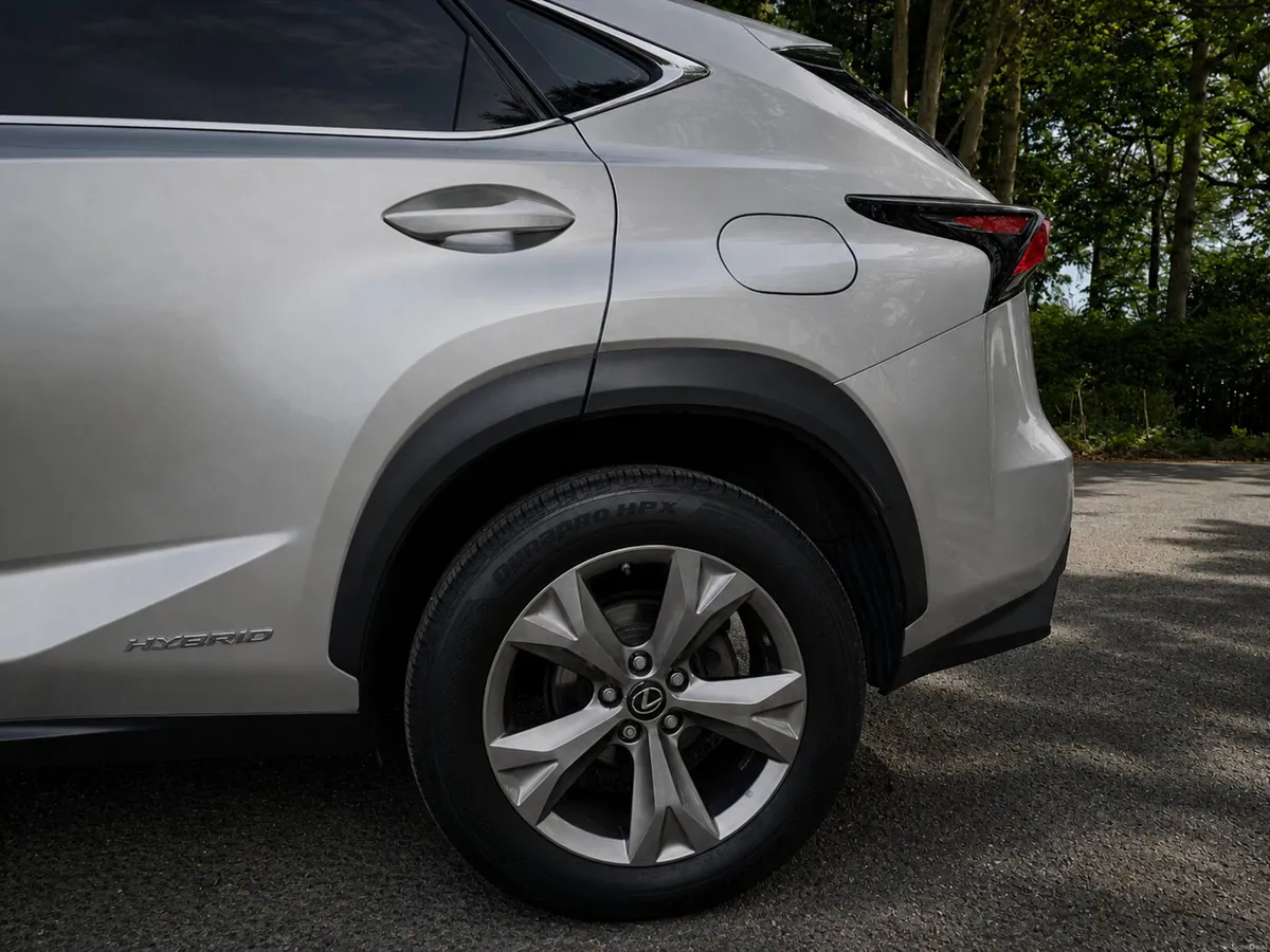 Lexus nx 300h F-sport (172) - Image 5