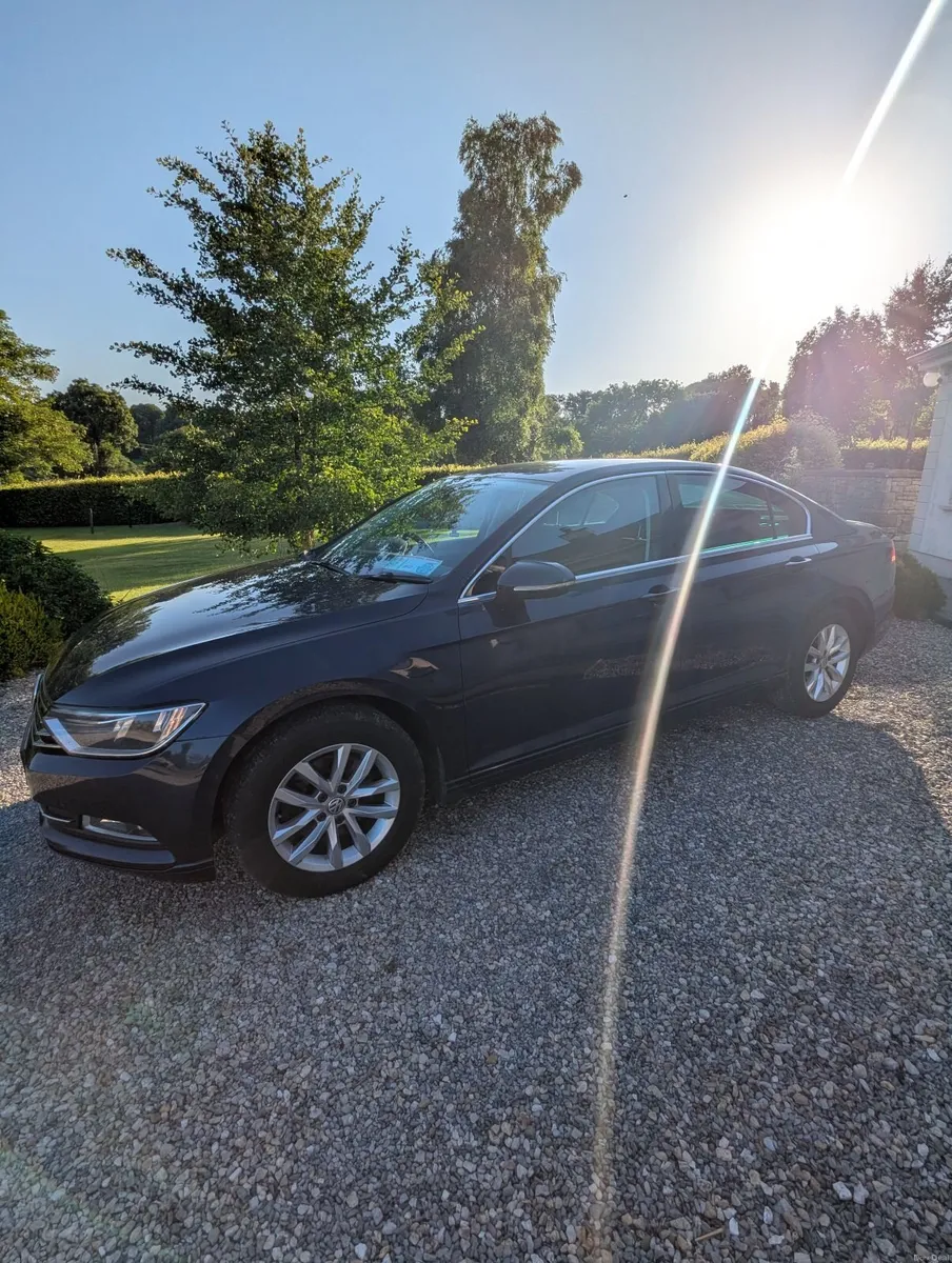 Volkswagen Passat 2016 - Image 1