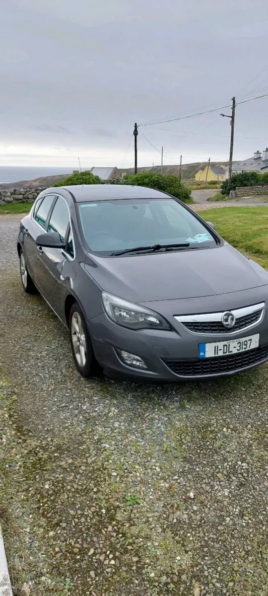 2011 Vauxhall Astra - Image 1