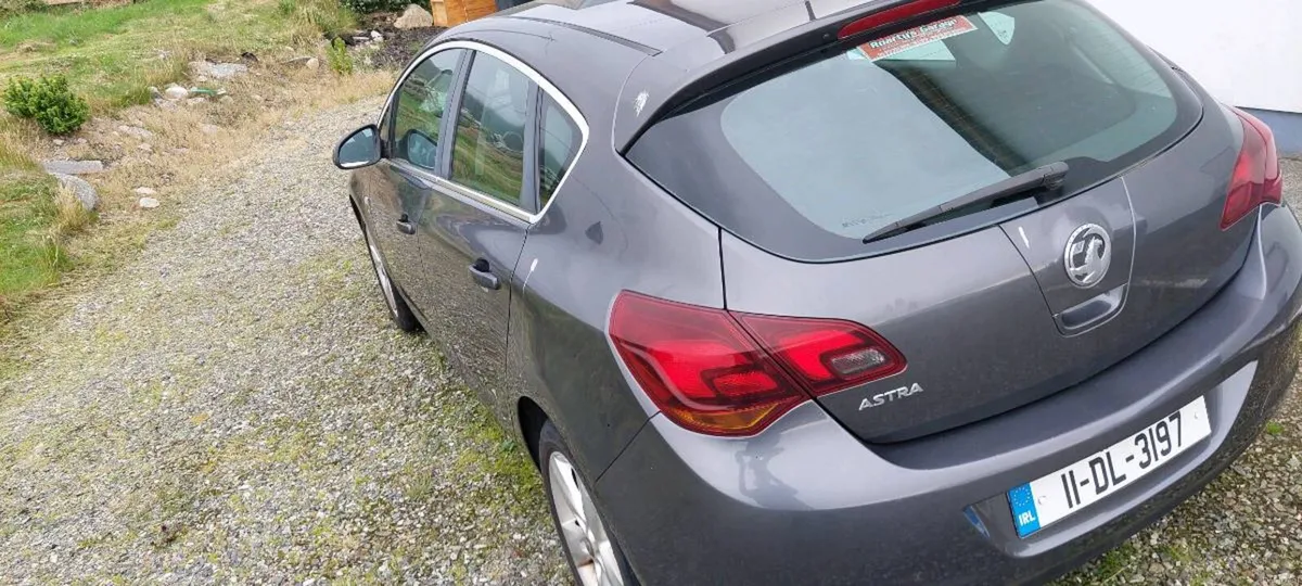 2011 Vauxhall Astra - Image 3