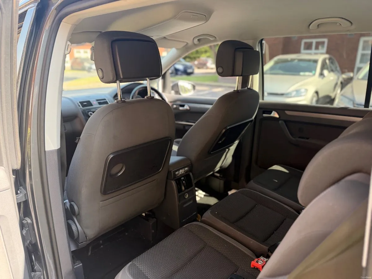 Volkswagen Touran 2015 145mils - Image 5