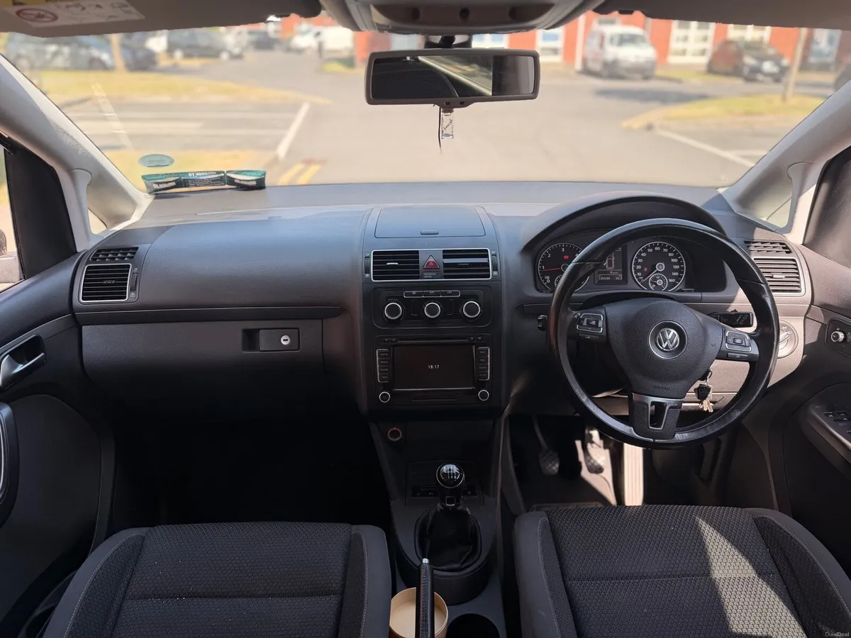 Volkswagen Touran 2015 145mils - Image 6