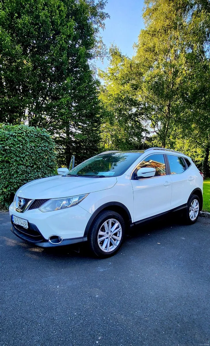 Nissan Qashqai very low km's - Image 1