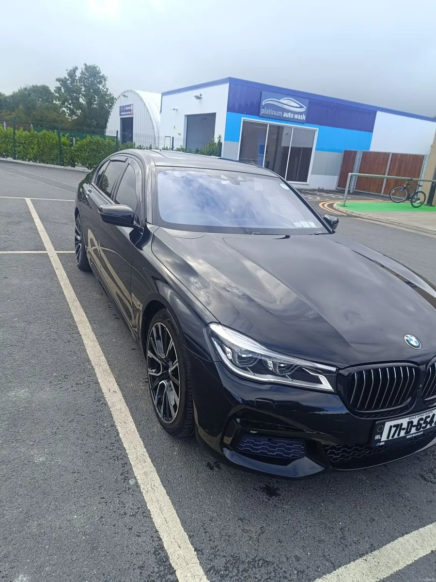 BMW 7-Series 2017 - Image 4