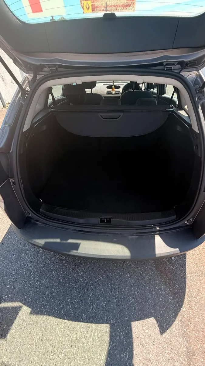 Renault Megane - Image 2