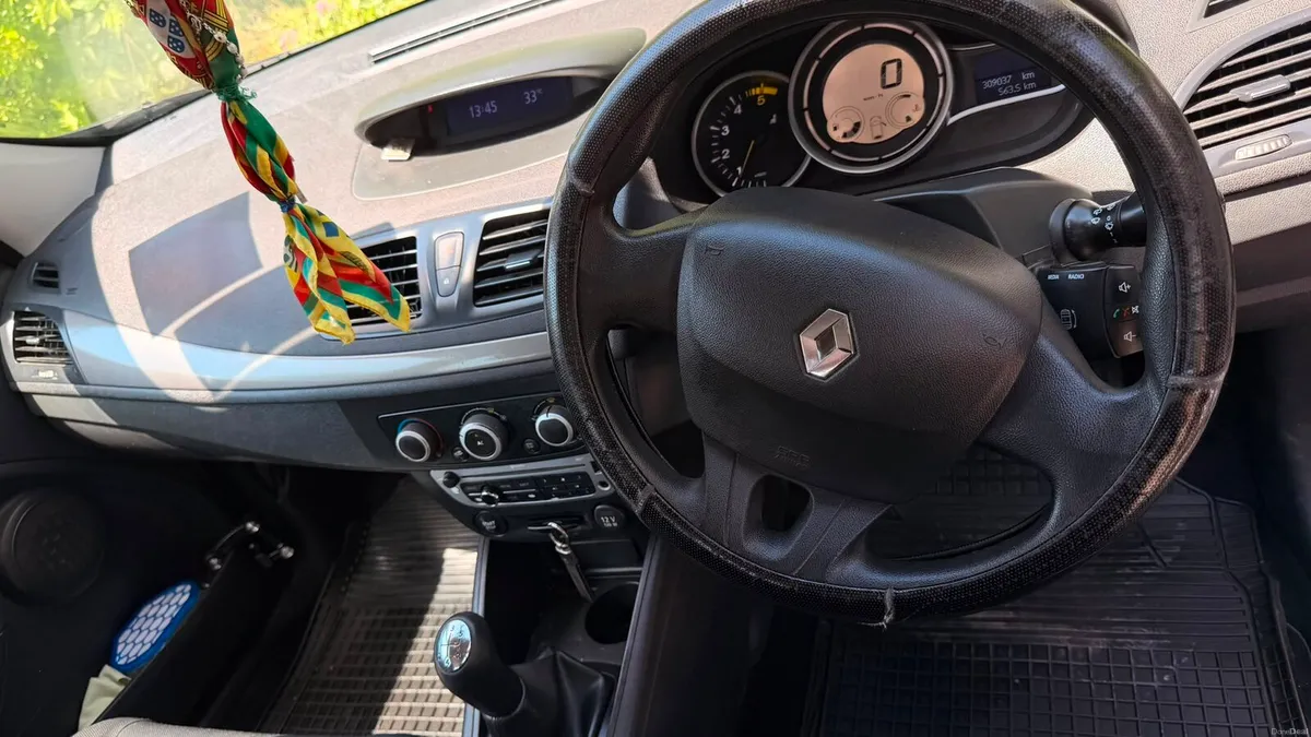 Renault Megane - Image 4