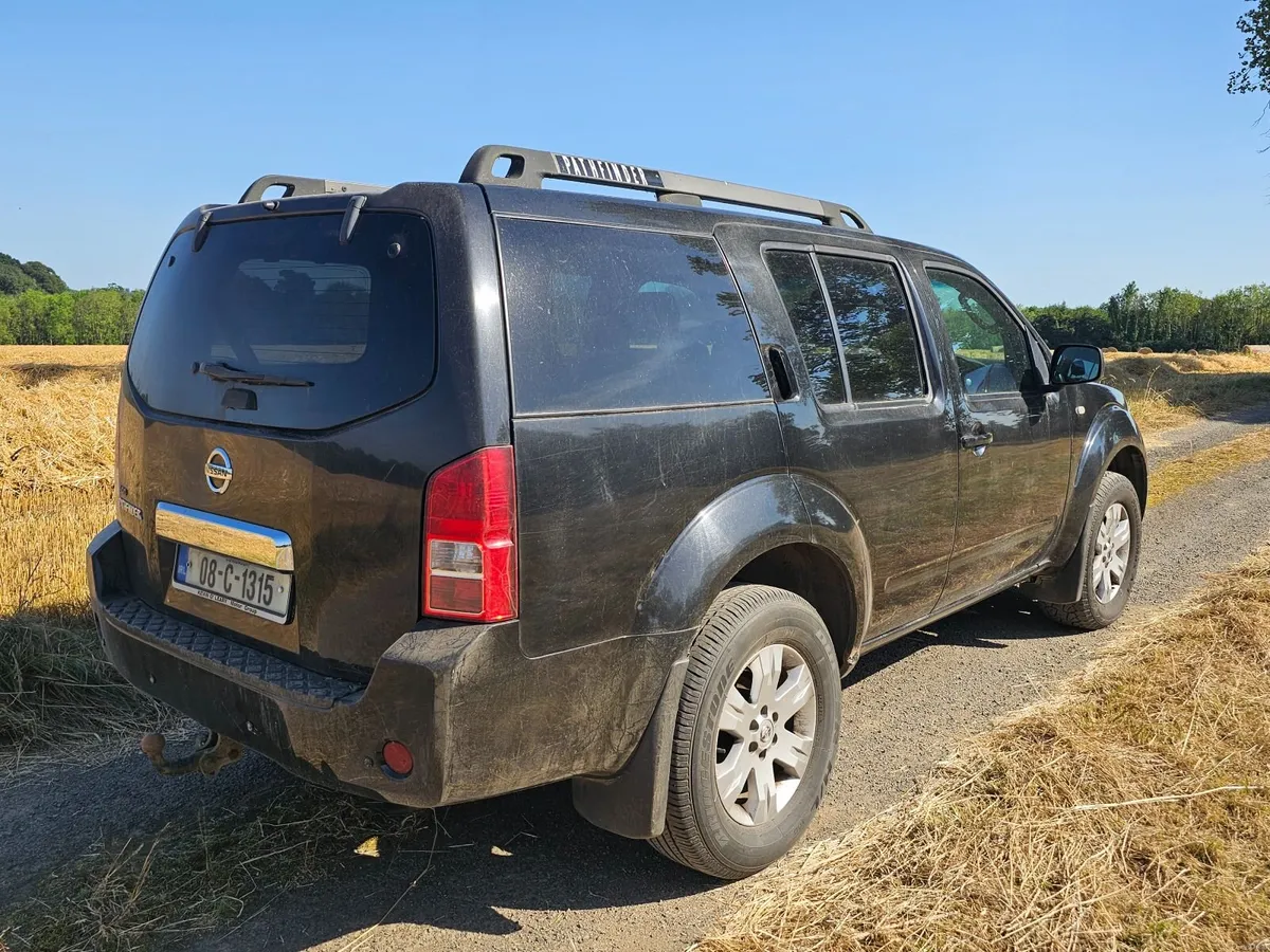 Nissan Pathfinder 7-Seater - Image 2