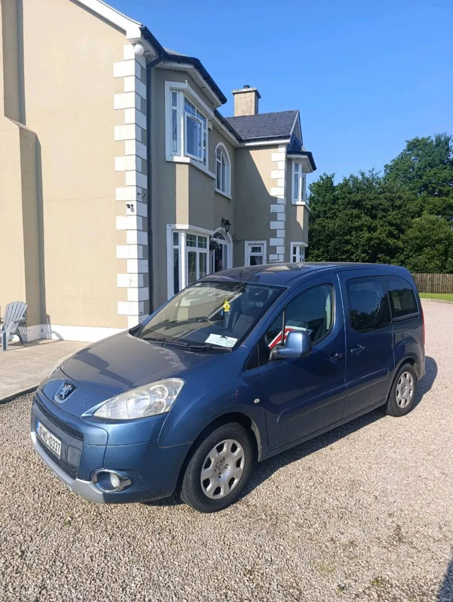 Peugeot partner tepee wheelchair 4 seats - Image 2