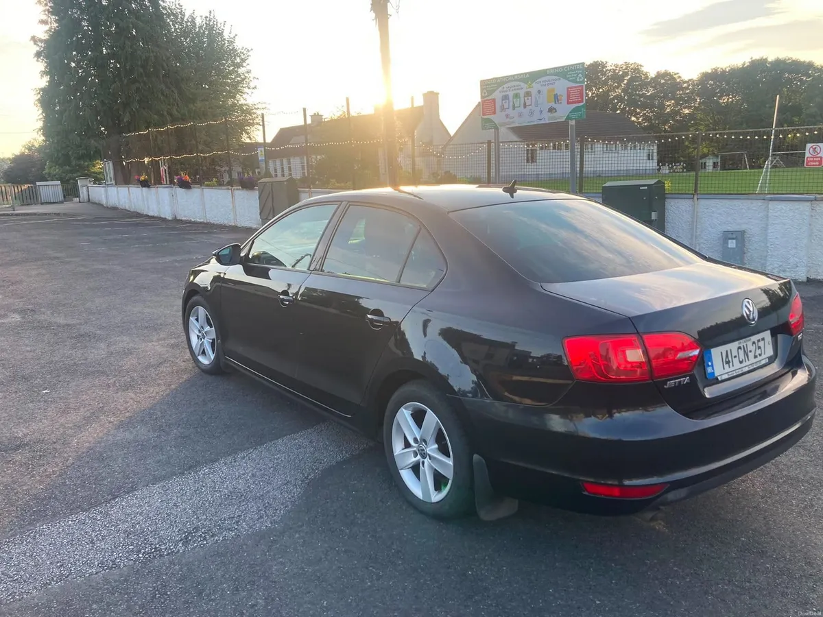 Volkswagen Jetta 2014 - Image 4