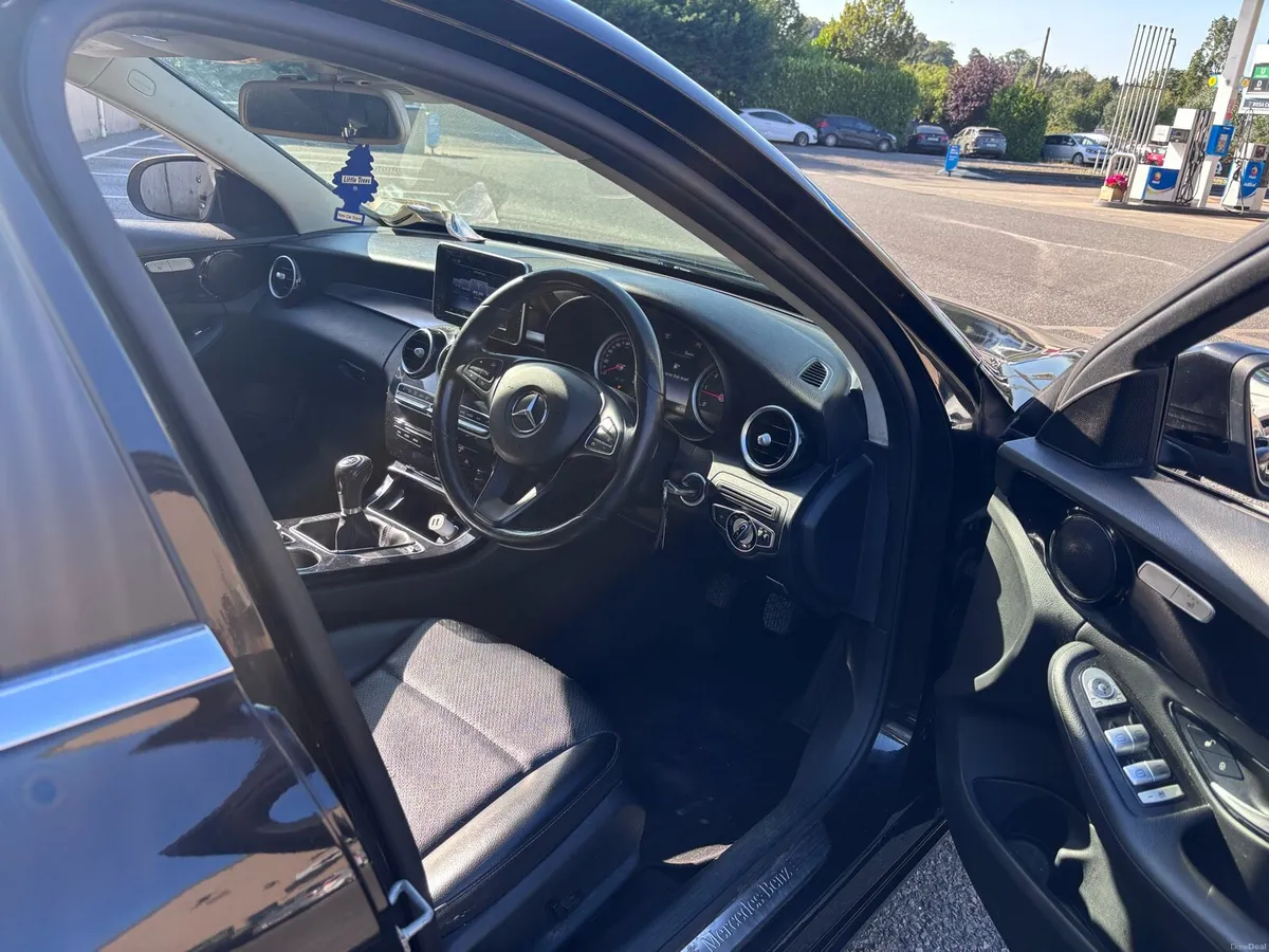Mercedes c220 - Image 4