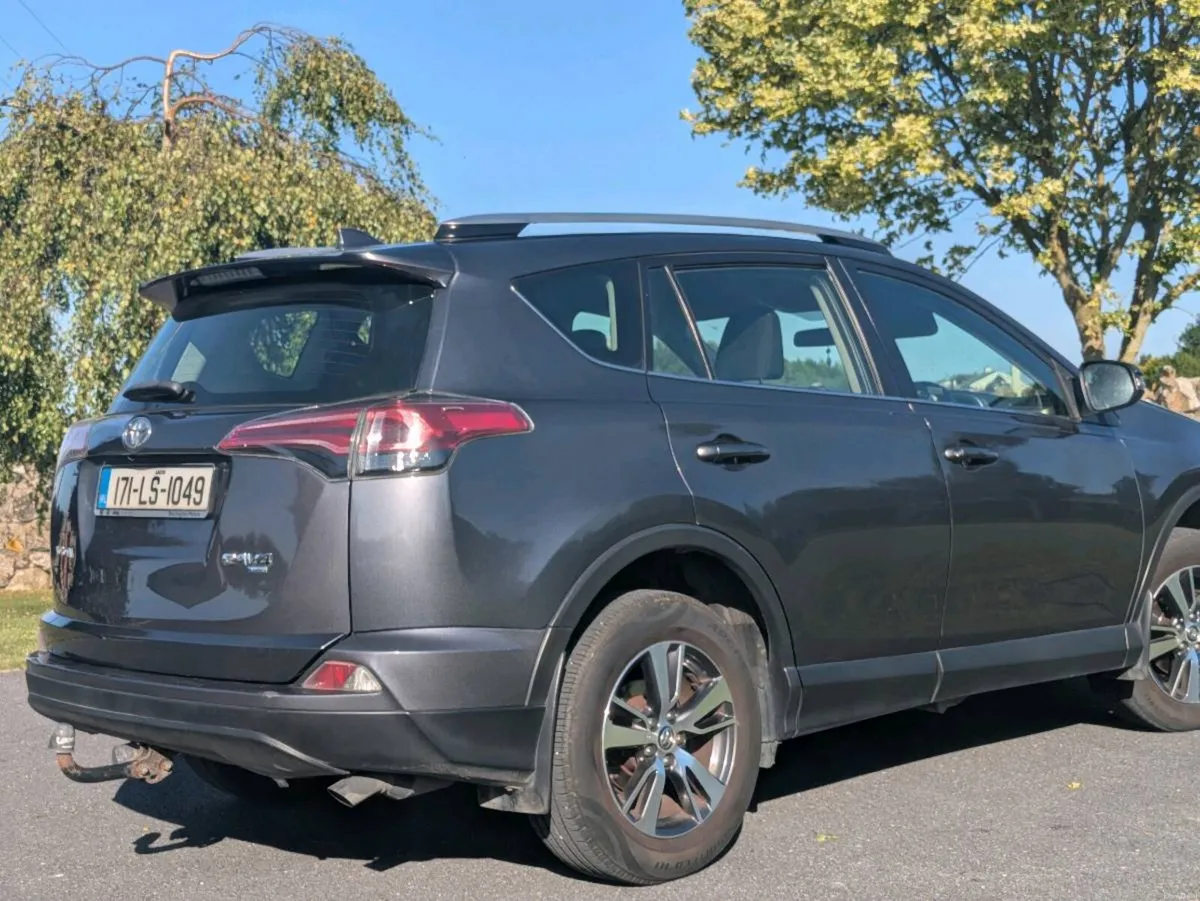 2017 Toyota RAV4 2.0 D-4D Luna Main Dealer History - Image 5