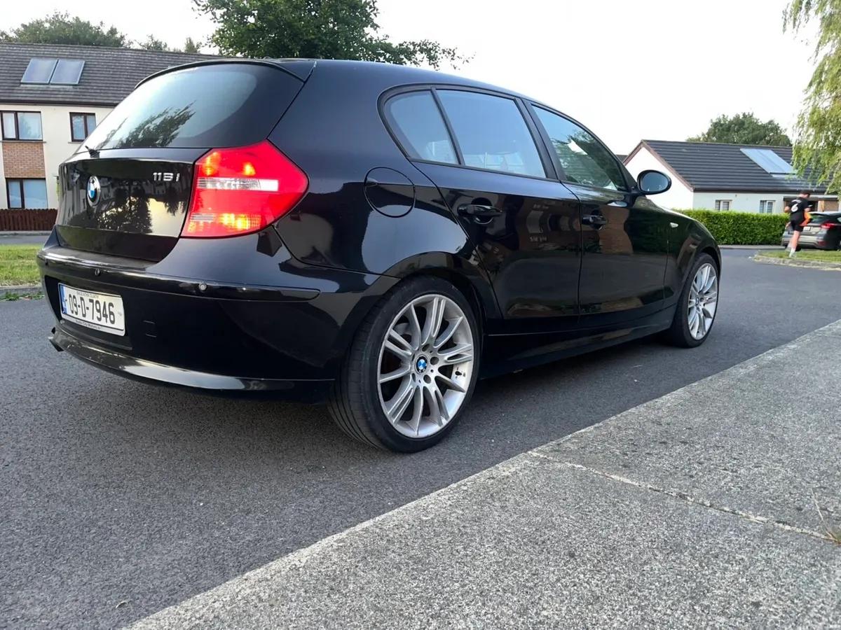 BMW 116i Automatic - Image 4