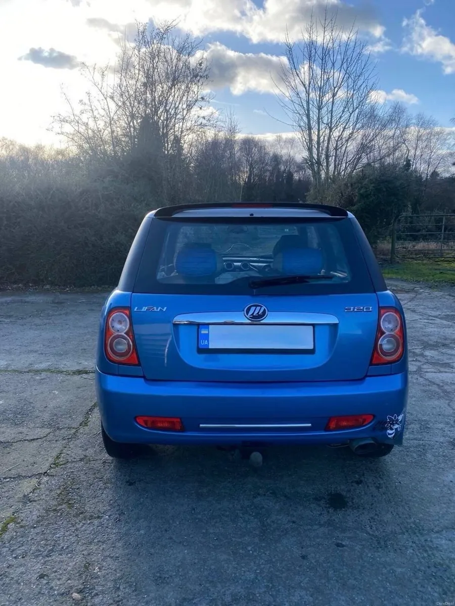 Car - Image 6