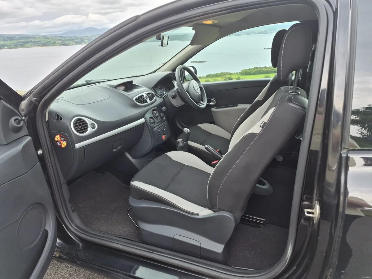 Renault Clio 2012 - Image 3