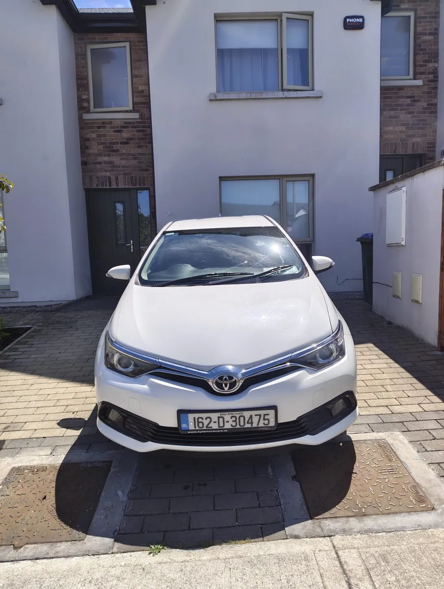 Toyota Auris - Image 1