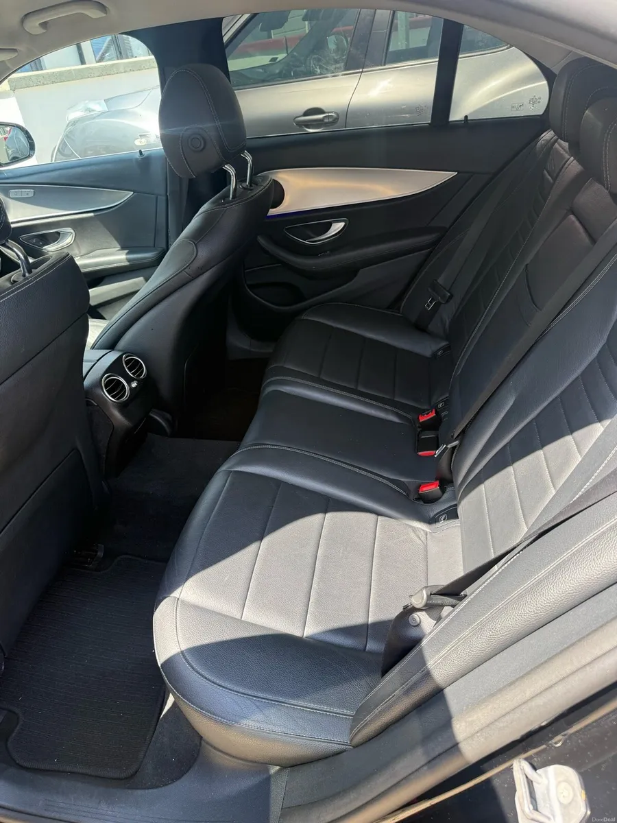 Mercedes Benz Eclass - Image 3