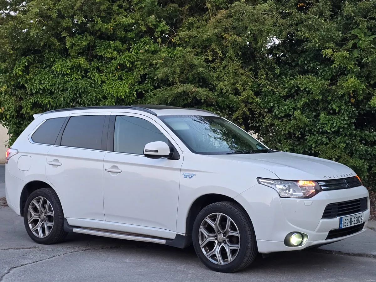 Mitsubishi Outlander 2015 hybrid.  Automatic €7900 - Image 4