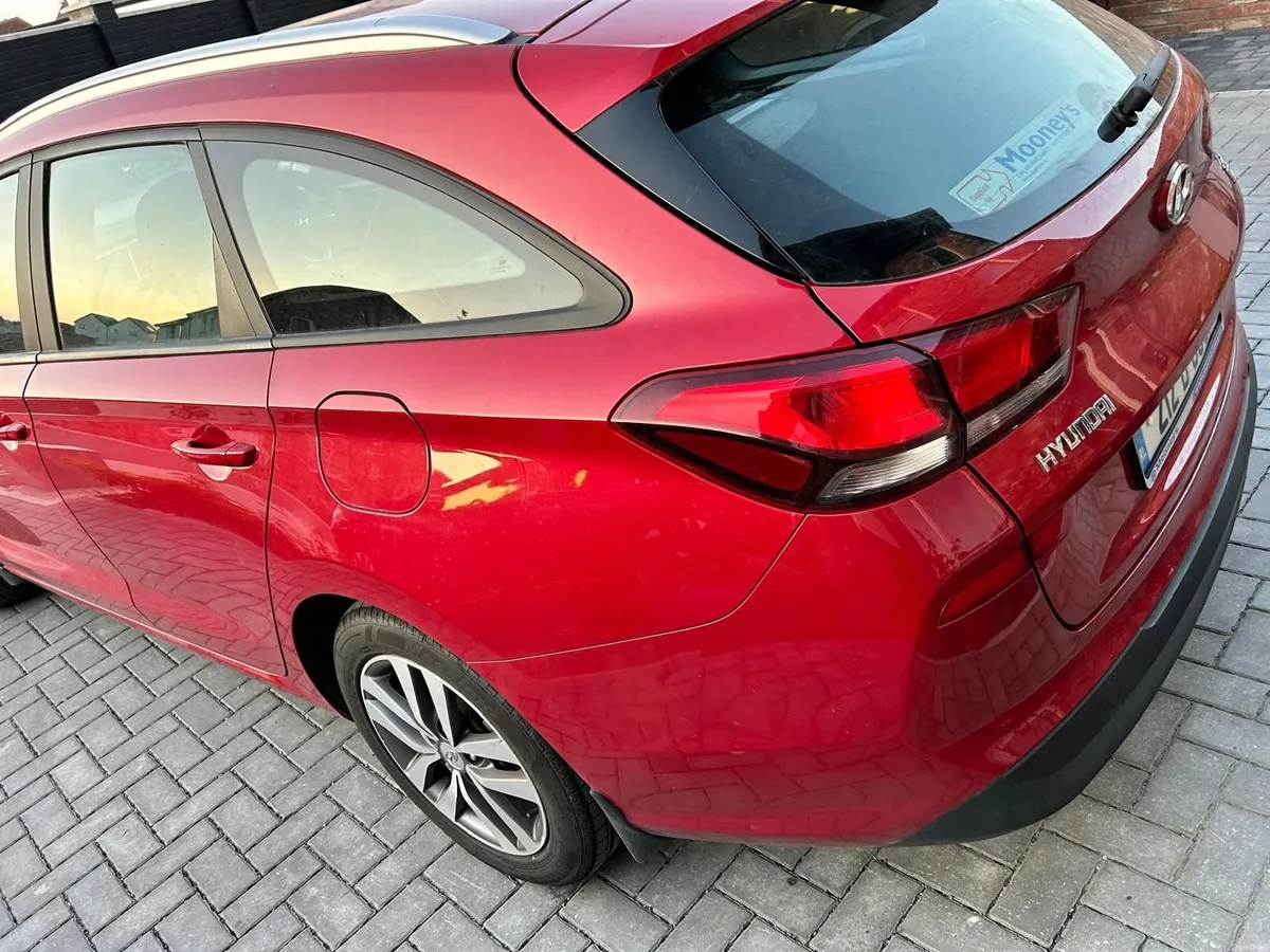 Hyundai i30 Tourer 5DR Petrol 2021 Excellent Condi - Image 3