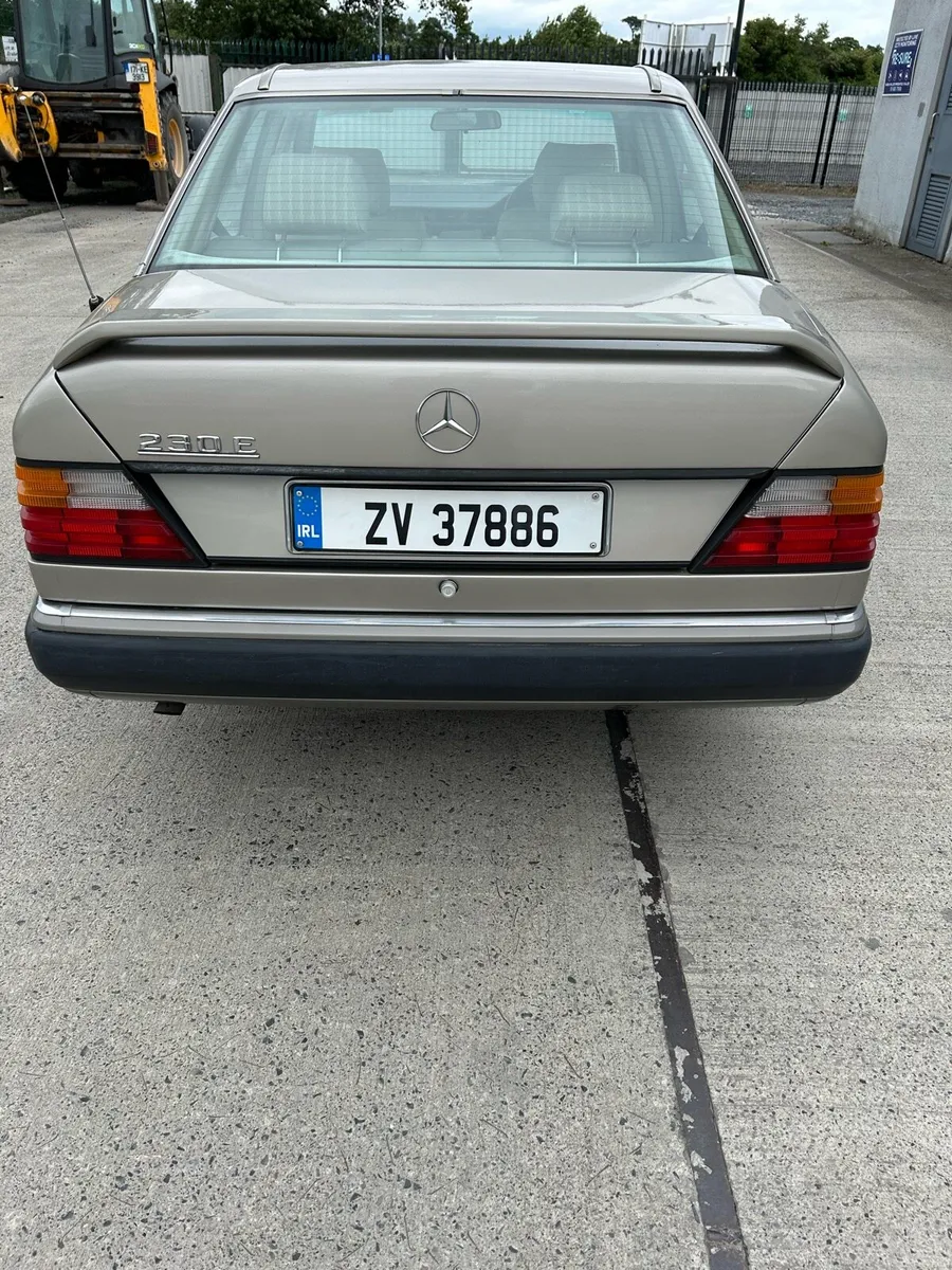 Car - Image 1