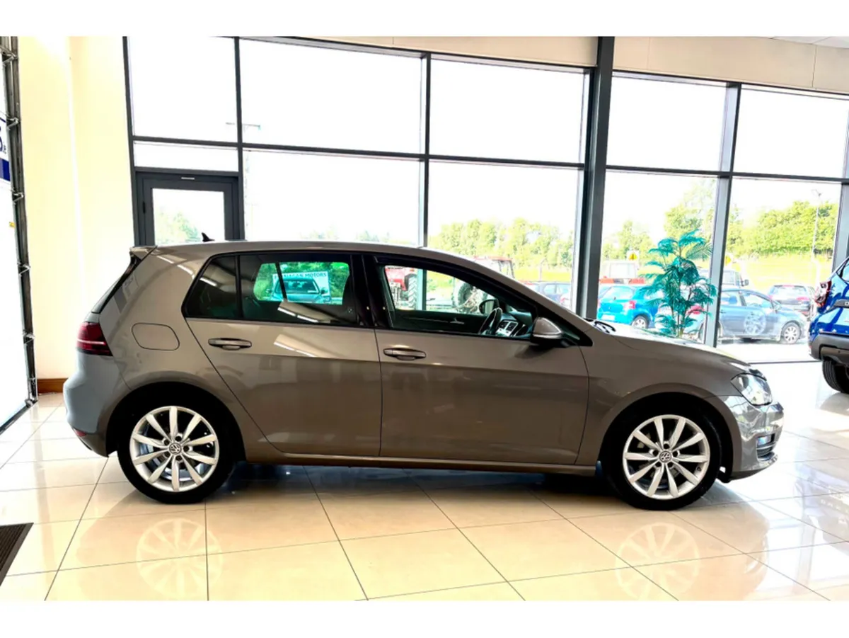 Volkswagen Golf HIGHLINE 1.6 TDI MANUAL 5SPEED 110 - Image 5