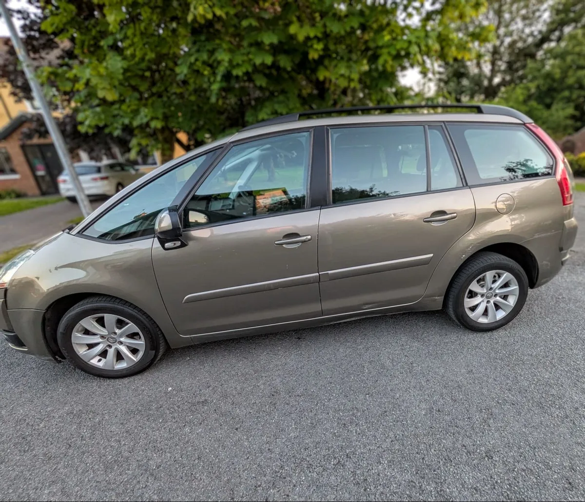 Citroen C4 Grand Picass0 1.6 HDI 2010, 7 Seater. - Image 4