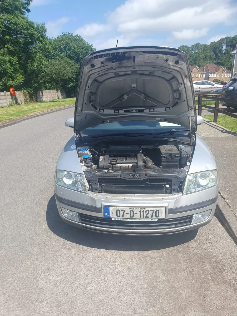 Skoda octavia petrol - Image 3