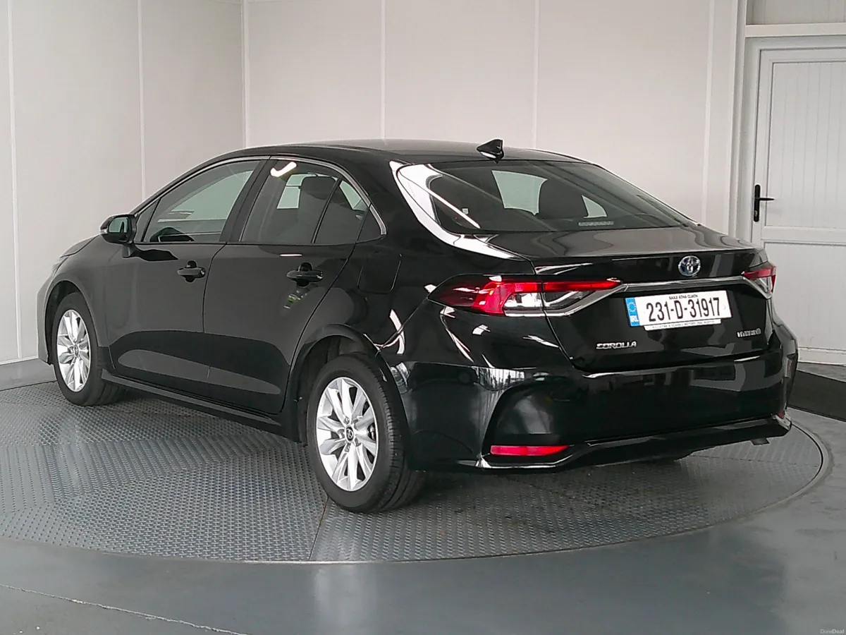 Toyota Corolla 2023 - Image 5
