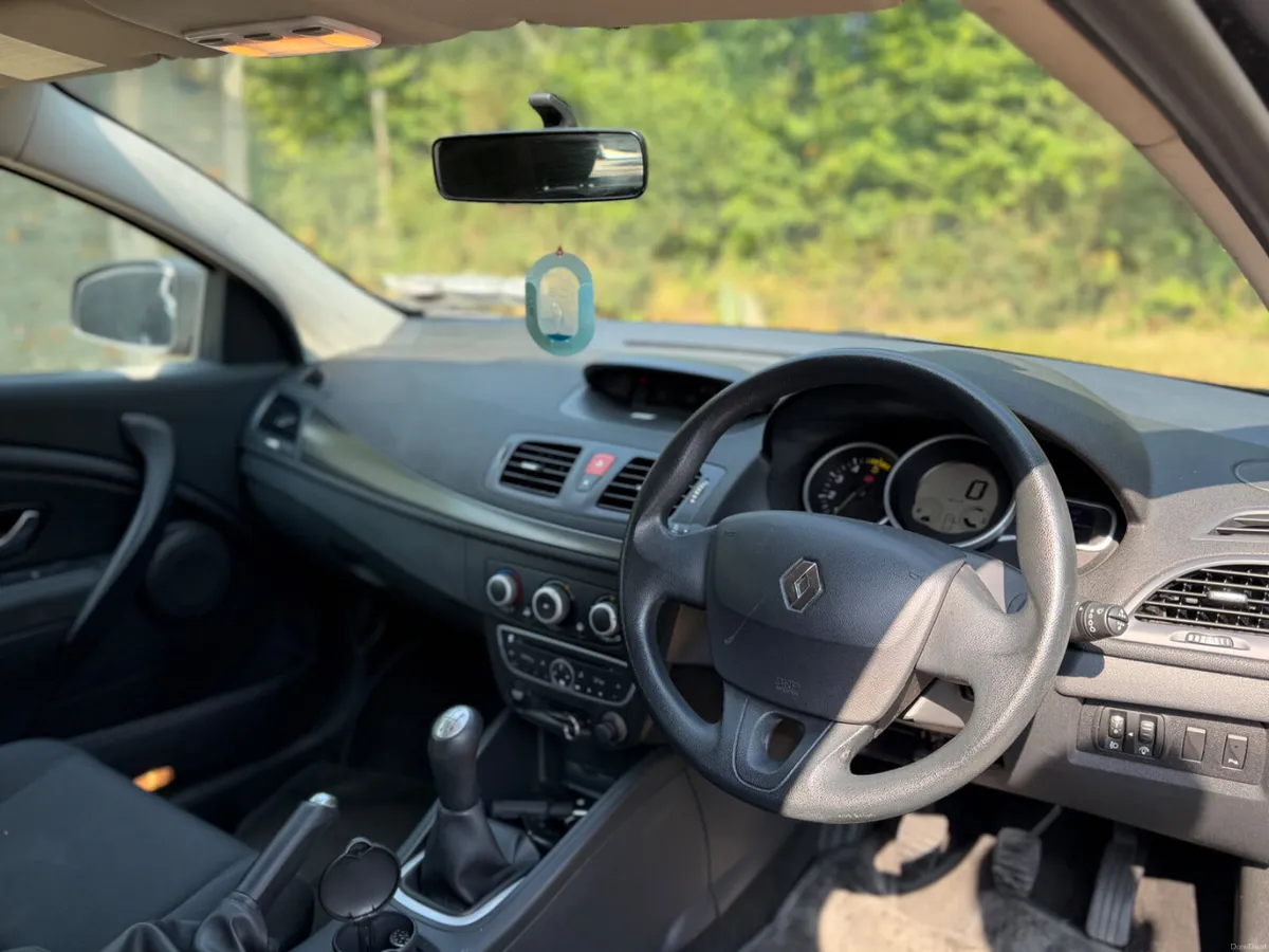 Renault Megane 2010 Nct and taxed - Image 6