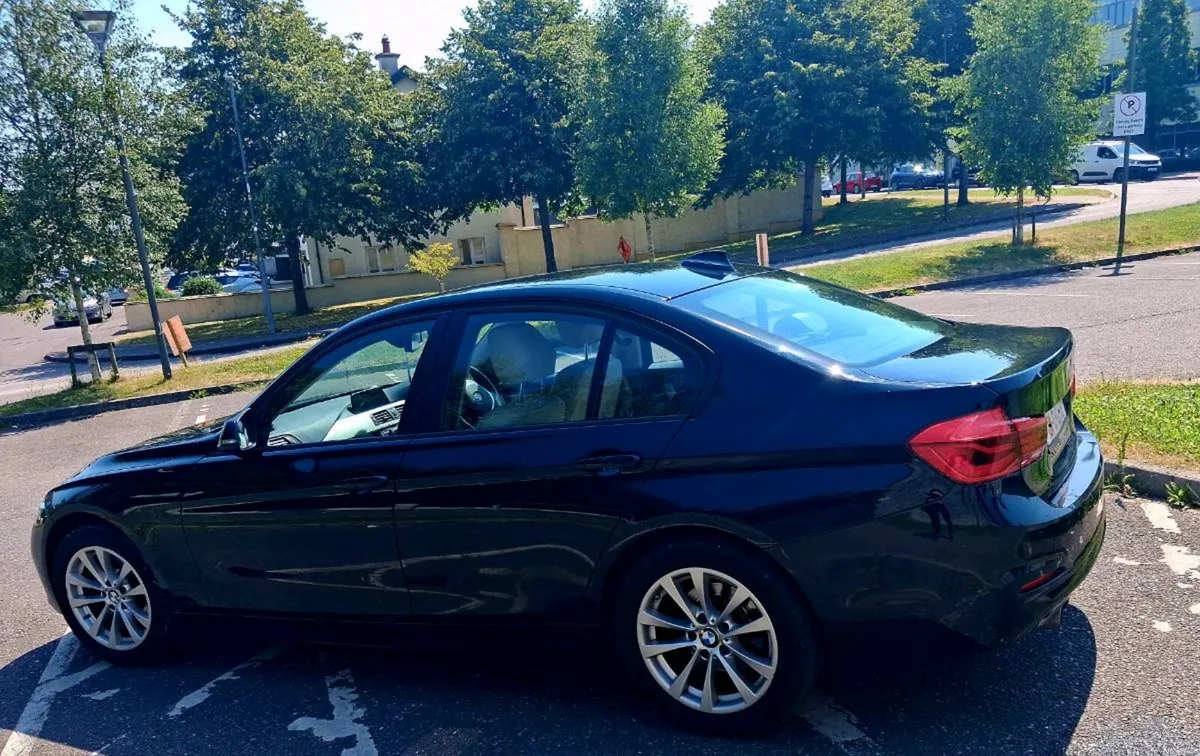 Car - Image 3