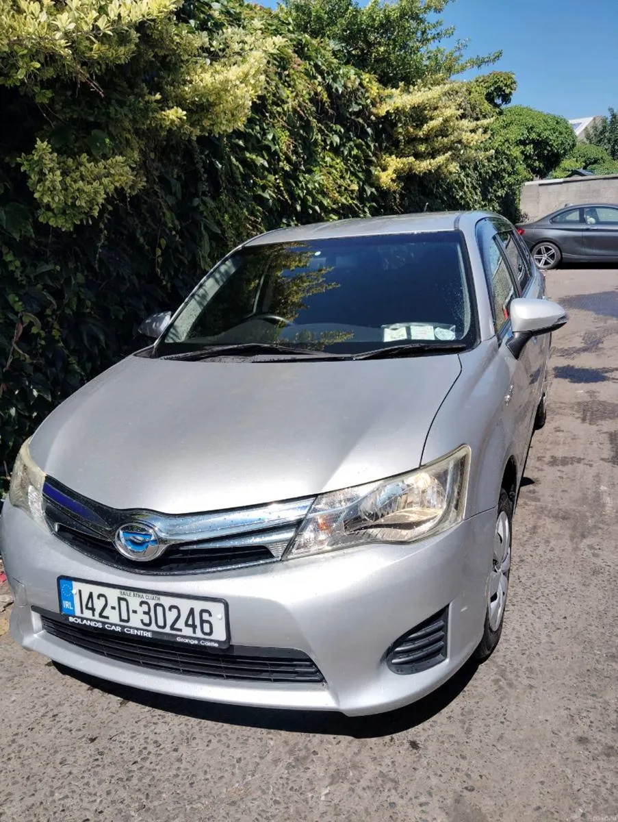 2014 Toyota Corolla Estate Hybrid Automatic - Image 1