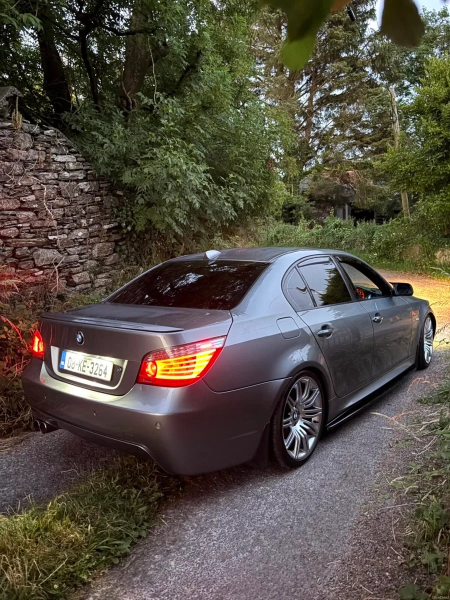 BMW 5 series - Image 2