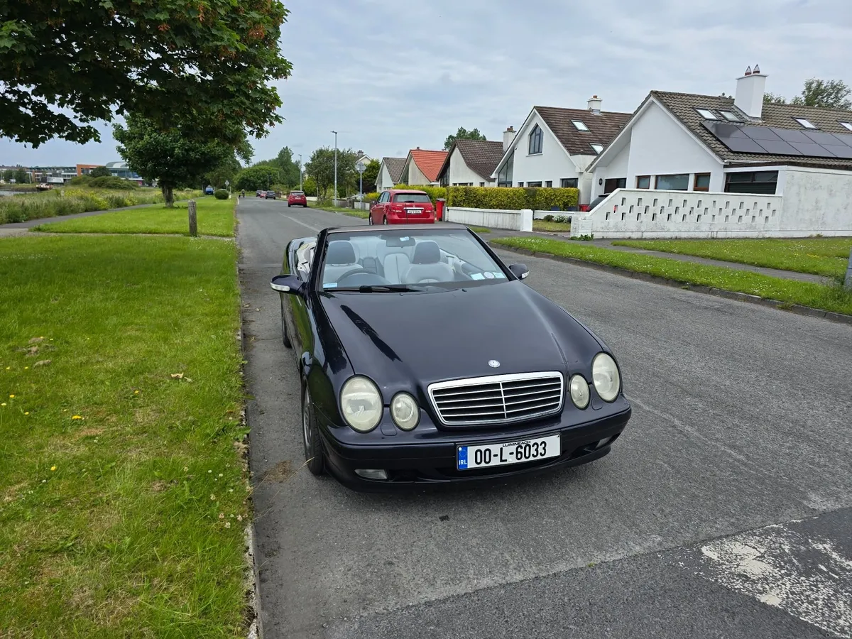 Mercedes-Benz CLK 2000 - Image 1