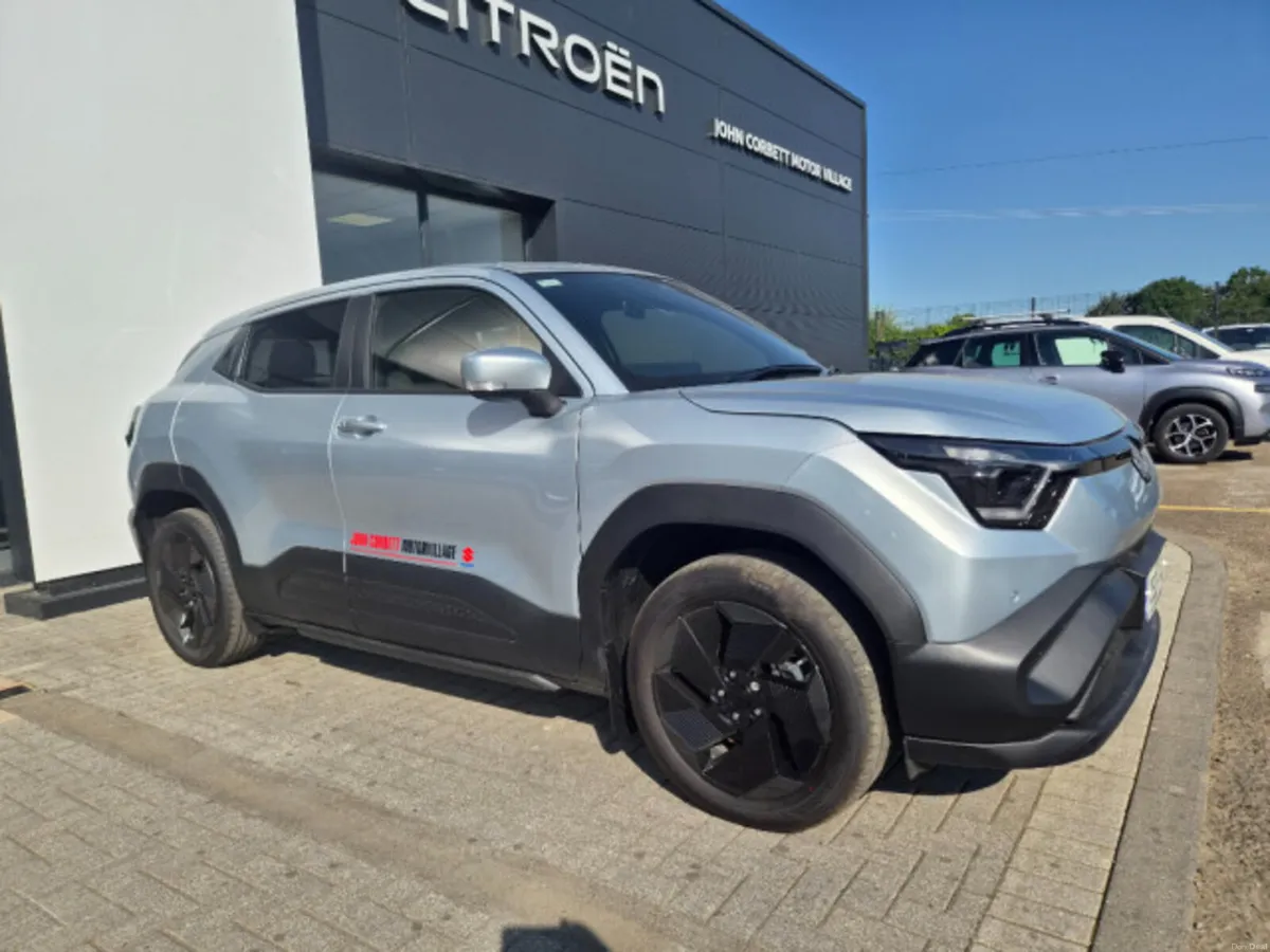 Suzuki e Vitara 61KWH Motion 5DR Auto - Image 1